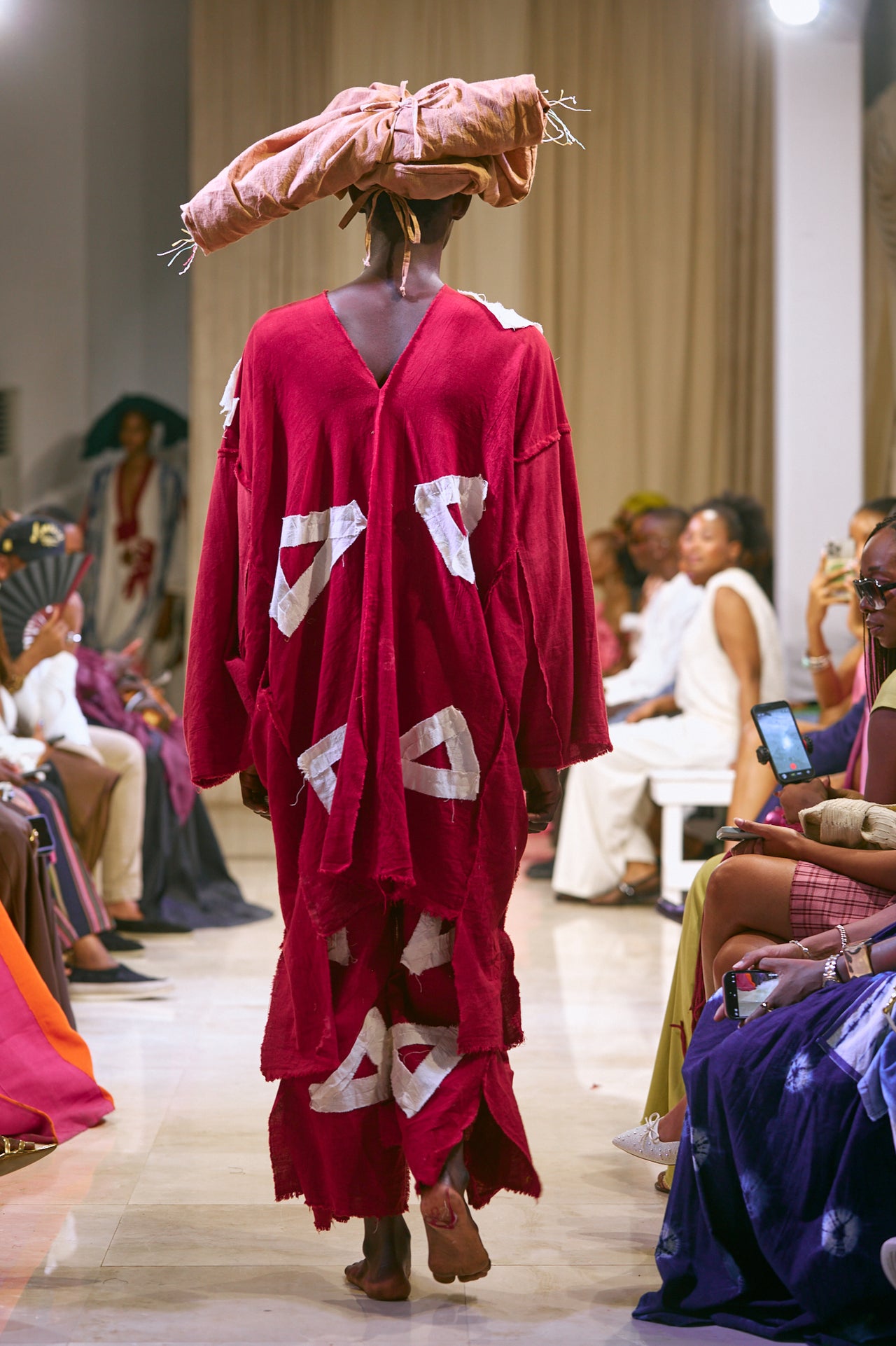 EMÁNA PATCH SLIT TUNIC