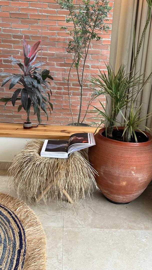 Foldable Raffia Stool
